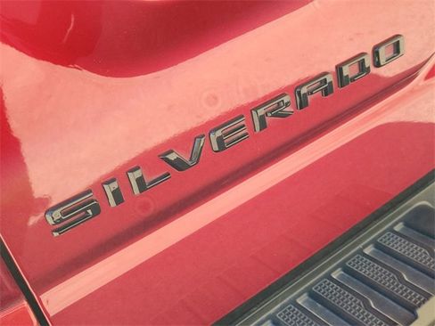 Used 2022 Chevrolet Silverado 1500 High Country w/ High Country Premium Package image 32