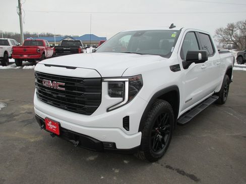 Certified 2024 GMC Sierra 1500 Elevation w/ Elevation Premium Package image 11