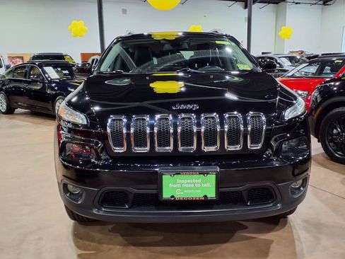 Certified 2017 Jeep Cherokee Latitude w/ True North Edition AWD/4WD image 2