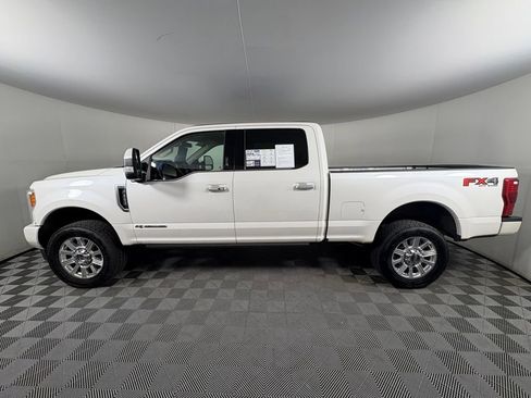 Used 2019 Ford F250 Limited w/ FX4 Off-Road Package image 4
