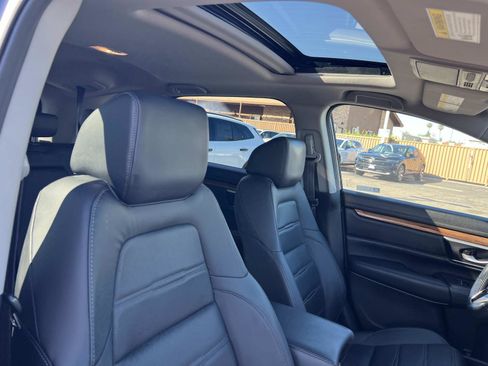 Used 2022 Honda CR-V Touring image 31