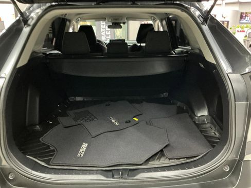 Used 2019 Toyota RAV4 LE image 22