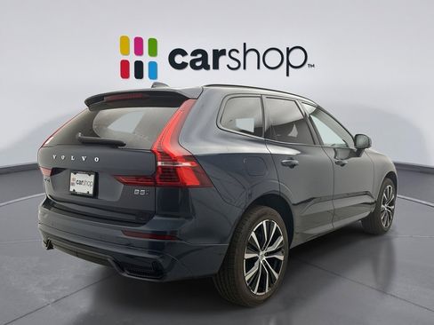 Used 2025 Volvo XC60 B5 Plus AWD/4WD image 5