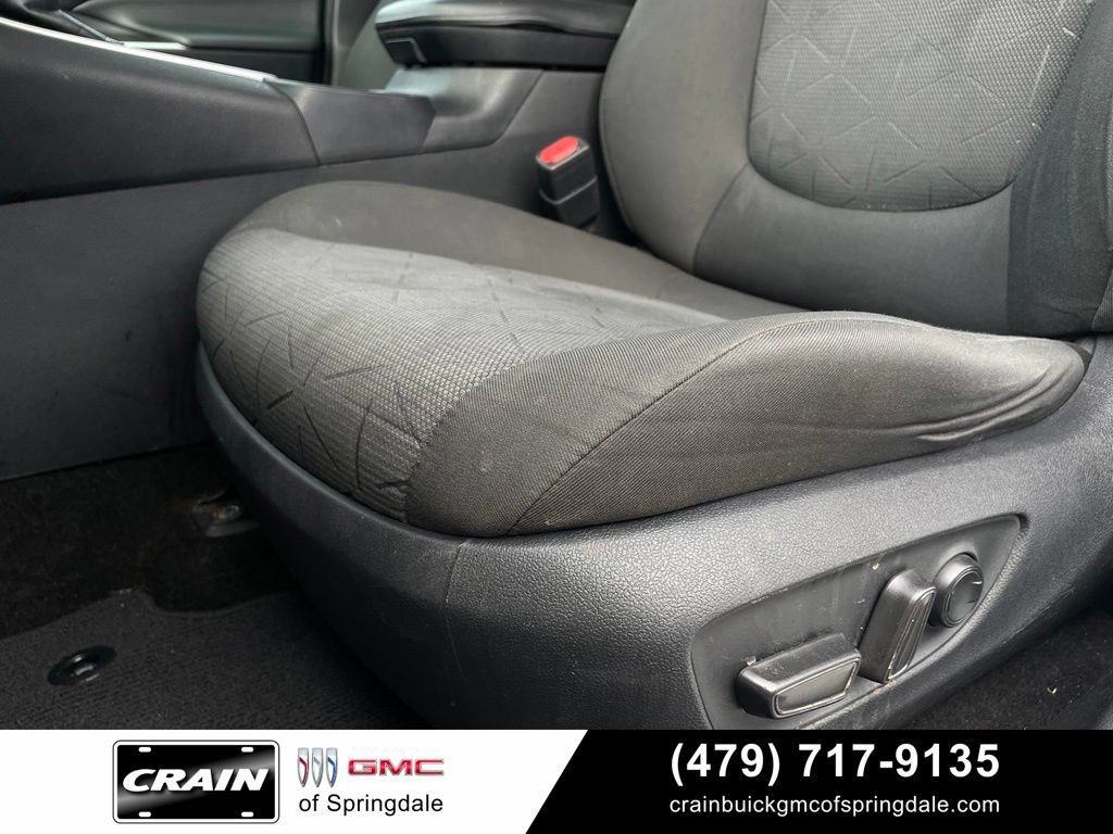 Used 2020 Toyota RAV4 XLE FWD image 23