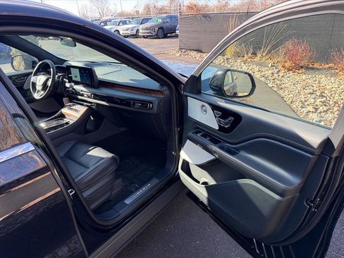 New 2026 Lincoln Aviator Black Label image 11