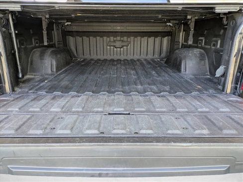 Used 2022 Chevrolet Silverado 1500 RST w/ Redline Edition AWD/4WD image 6