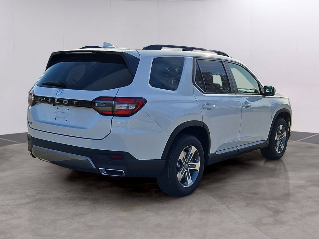 New 2026 Honda Pilot EX-L image 3