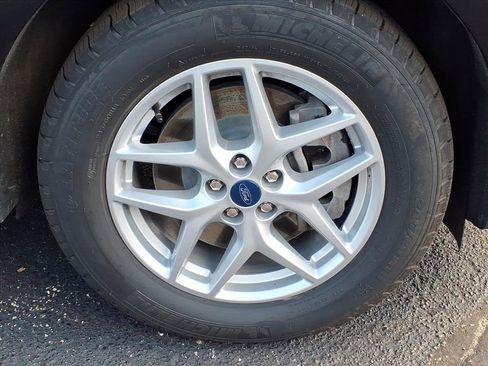 Used 2022 Ford Edge SEL w/ Convenience Package image 19