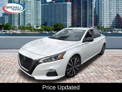 Used 2021 Nissan Altima 2.5 SR w/ SR Premium Package