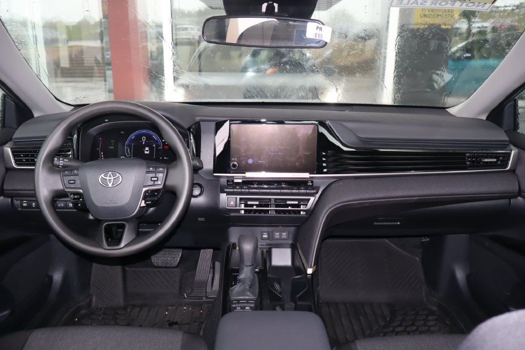 Used 2026 Toyota Camry LE FWD image 34