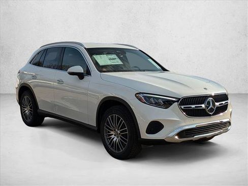 Certified 2026 Mercedes-Benz GLC 300 image 8