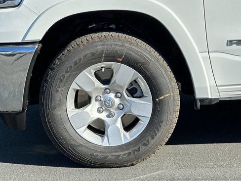New 2026 RAM 1500 Big Horn AWD/4WD image 24