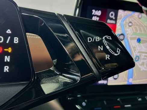 Used 2021 Volkswagen ID.4 Pro S w/ Gradient Package image 18