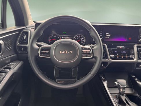 Used 2023 Kia Sorento S w/ Panoramic Sunroof Package FWD image 19