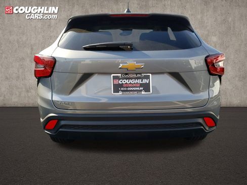 New 2026 Chevrolet Trax LS FWD image 4