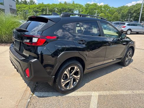 Used 2024 Subaru Crosstrek 2.0i Premium AWD/4WD image 2