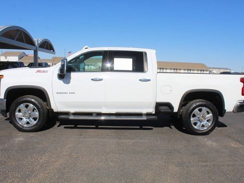 Used 2022 Chevrolet Silverado 2500 LTZ w/ LTZ Premium Package image 11