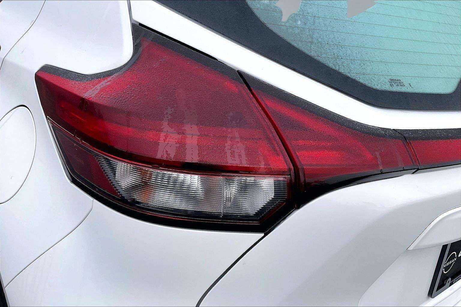 Certified 2025 Nissan Kicks Play S FWD image 30
