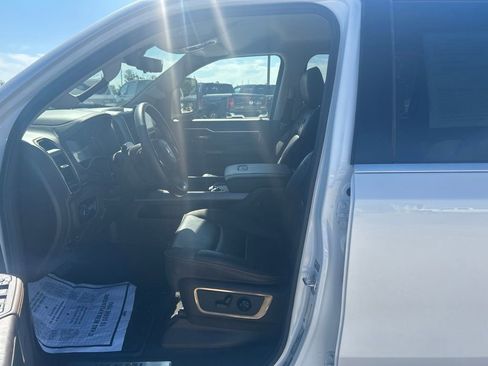 Used 2025 RAM 1500 Limited AWD/4WD image 10