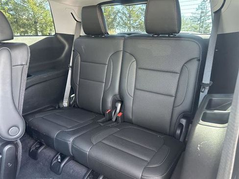 Used 2020 GMC Acadia SLT w/ LPO, Floor Liner Package FWD image 47