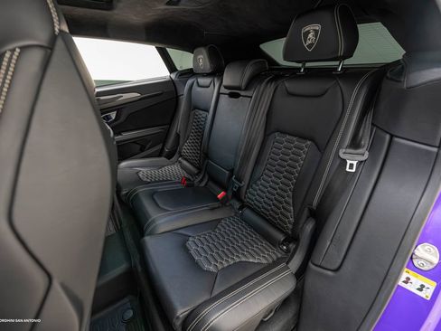 Used 2022 Lamborghini Urus AWD/4WD image 23