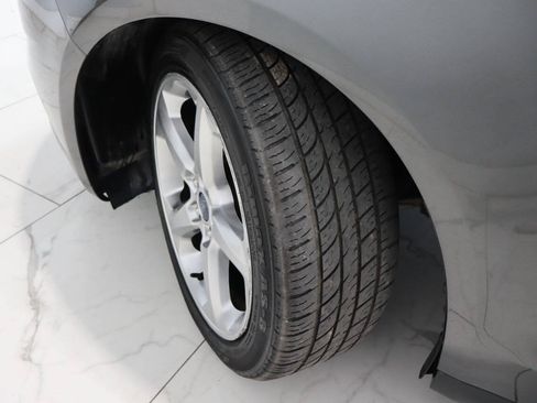 Used 2016 Ford Fusion SE w/ Equipment Group 201A FWD image 24