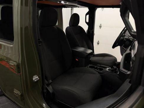 Used 2020 Jeep Wrangler Unlimited Sport S AWD/4WD image 48