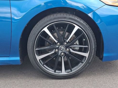 Used 2019 Toyota Camry XSE FWD image 9