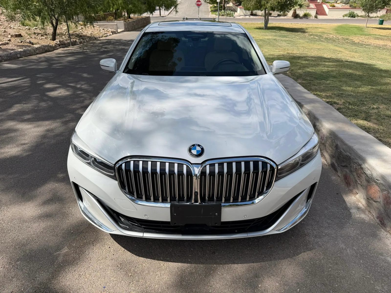 Used 2022 BMW 740i w/ Premium Package RWD image 8