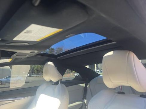 Used 2017 INFINITI Q60 w/ Premium Plus Package 2.0T image 12