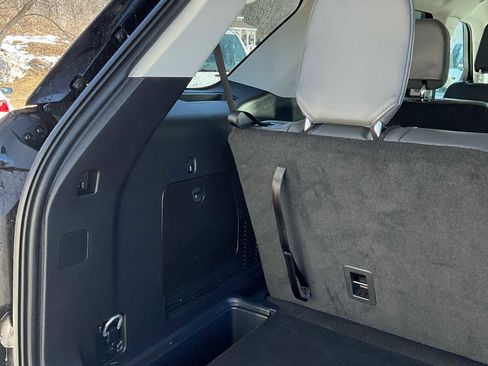 Used 2025 Ford Explorer Active w/ Active Comfort Package image 54