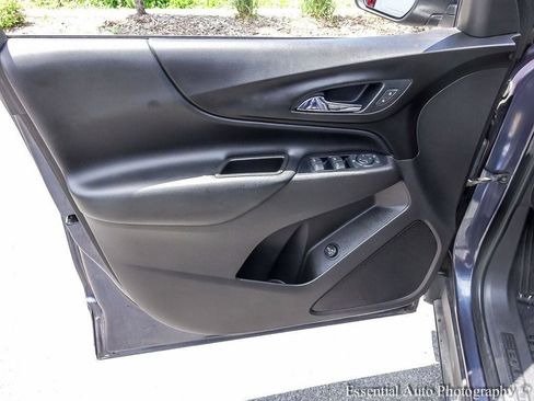 Used 2019 Chevrolet Equinox LT FWD image 19