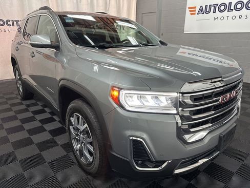 Used 2023 GMC Acadia SLT AWD/4WD image 2