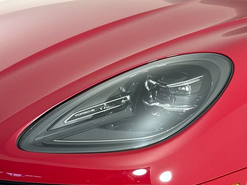 Used 2023 Porsche Macan Turbo AWD/4WD image 28
