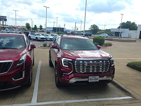 Used 2026 GMC Terrain Denali AWD/4WD image 3