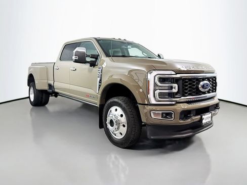 Used 2026 Ford F450 Platinum w/ Platinum Plus Package AWD/4WD image 4