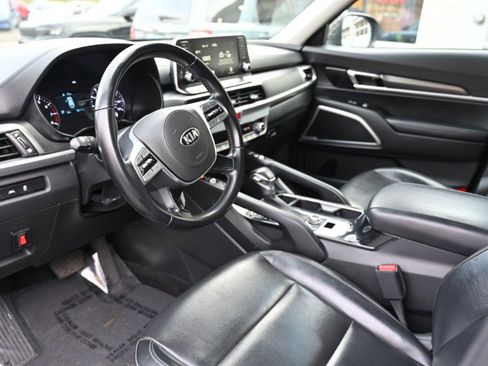Used 2020 Kia Telluride S w/ S 8 Passenger Seating Package image 3