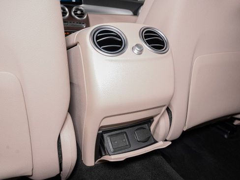 Certified 2022 Mercedes-Benz GLC 300 image 23