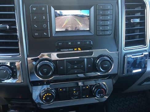 Used 2018 Ford F150 XLT AWD/4WD image 8