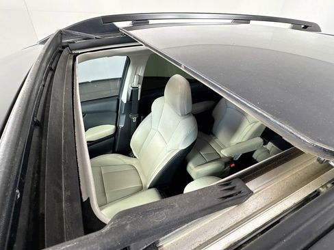 Used 2019 Subaru Ascent Premium image 25