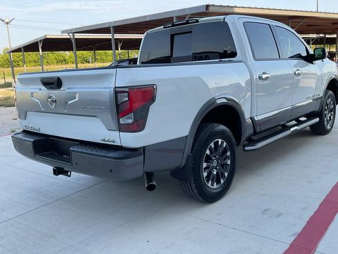 Used 2020 Nissan Titan Platinum Reserve w/ Moonroof Package AWD/4WD image 10