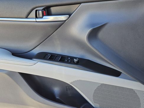 Used 2024 Toyota Camry XSE w/ Navigation Package image 29