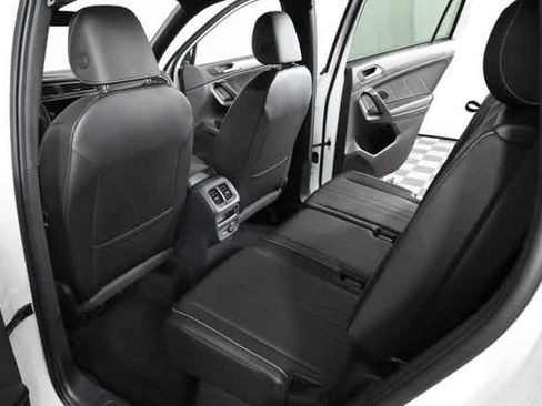 Used 2024 Volkswagen Tiguan SE R-Line FWD image 15