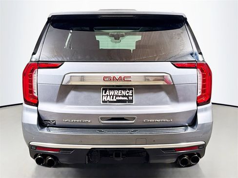 Used 2021 GMC Yukon Denali w/ Denali Premium Package image 5