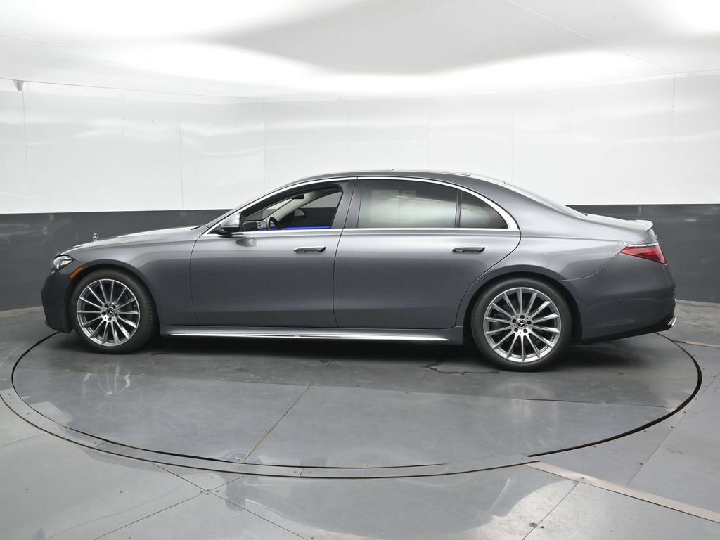 Used 2023 Mercedes-Benz S 580 4MATIC Sedan image 9
