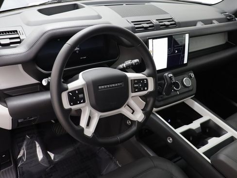 Certified 2025 Land Rover Defender 110 S image 5