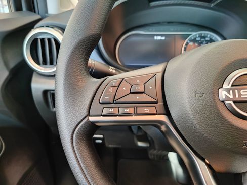 New 2025 Nissan Versa SV w/ Trunk Package FWD image 15