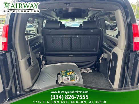 Used 2021 Chevrolet Express 2500 w/ Enhanced Convenience Package RWD image 25