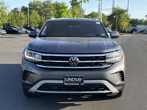 Certified 2023 Volkswagen Atlas Cross Sport SE w/ Black Wheel Package AWD/4WD image 7