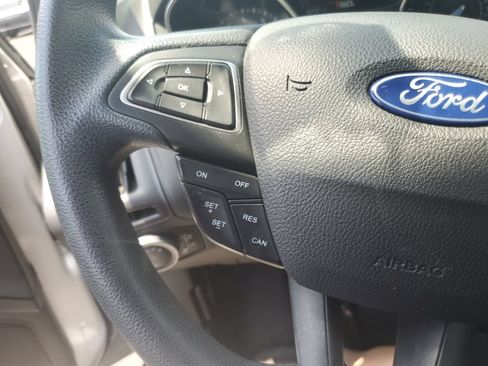 Used 2016 Ford Focus SE FWD image 15